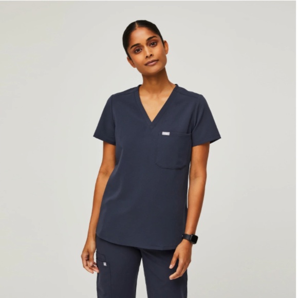 Figs Quiet Navy Blue Scrub Set Catrina M top and Livingston MT bottoms - Picture 2 of 3